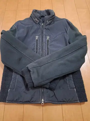 Armani Jeans 블랙 점퍼