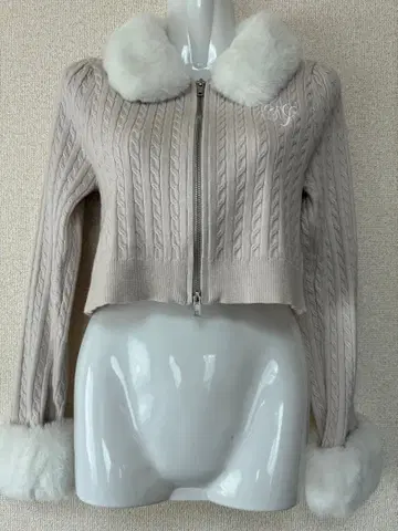 evelyn 케이블 지퍼 니트