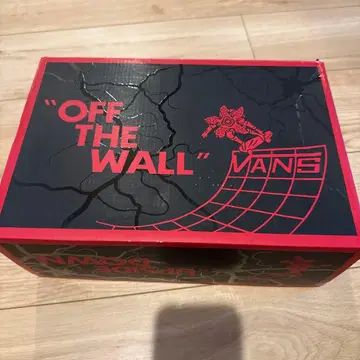 기묘한 이야기 VANS Sk8-Hi 블랙/레드 하이컷 스니커즈