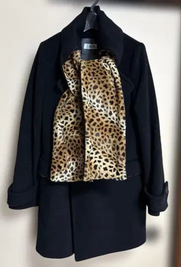 SRIC 블랙 피코트 레오파드 무늬