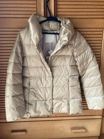 후드 부착 다운 자켓 32 골드