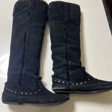 다이애나 스터드 장식 블랙 스웨이드 롱 부츠