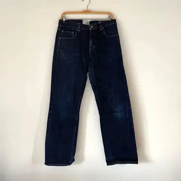 YAECA 야에카 다크 블루 스트레이트 데님 32 적귀