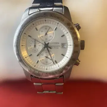 시티즌 실버 크로노그래프 10기압