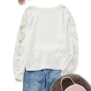 체스티 하트 모티브 니트탑
