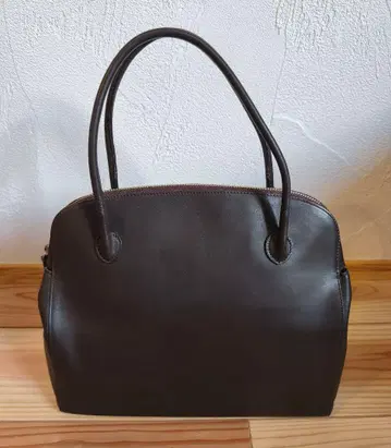 Margaret Howell 소가죽 다크 브라운 핸드백