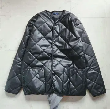 새상품급 어반 리서치 퀼팅 자켓 인조 가죽 블랙 노카라