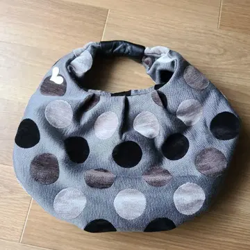 Think Bee! 도트 무늬 토트백