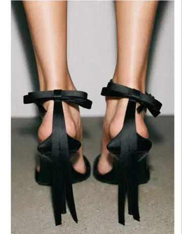 미사용 새상품 ZARA 리본 스트랩 샌들