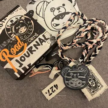 POPMART Hirono Road Journal 스마트폰 스트랩