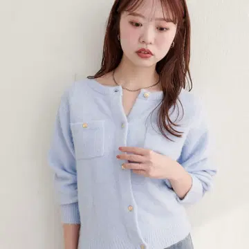 수플레 얀 금장 버튼 포켓 가디건 색스 블루 내추럴 꾸뛰르