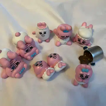 빤쮸토끼 피규어 8개 세트