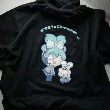 하츠네 미쿠 x 시나모롤 후드티 블랙 M-L 남성용