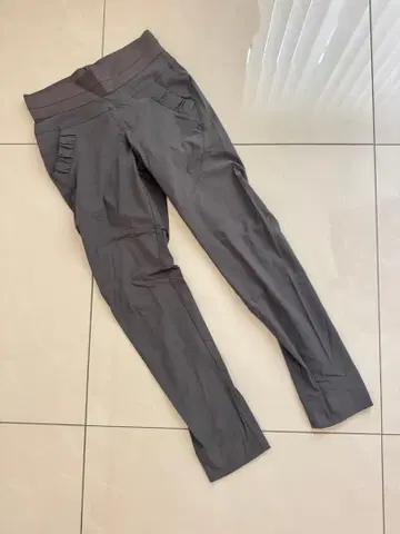 더블 스탠다드 클로징 메릴 하이 텐션 스키니 팬츠 사이즈 36