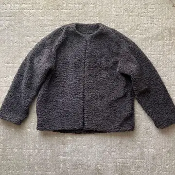 STATE OF MIND 컬리 퍼 자켓