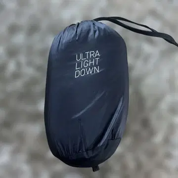 UNIQLO 울트라 라이트 다운 자켓 블랙 남성용 M 블랙