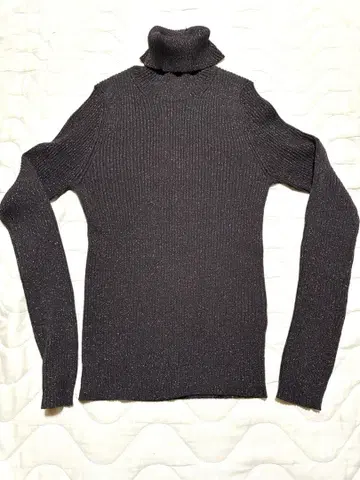 [ 미사용 ] 23구 다크 브라운 터틀넥 라메