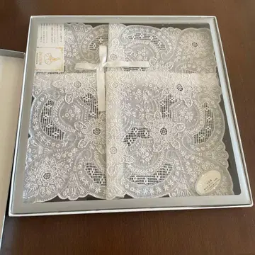 SWATOW 레이스 자수 손수건