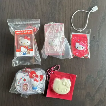 산리오 헬로키티 아크릴 키링 가챠가챠