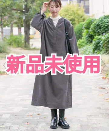 어반 리서치 라이트 코듀로이 스키퍼 원피스