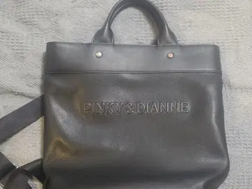 PINKY&DIANNE 블랙 백팩형 숄더백 새상품급