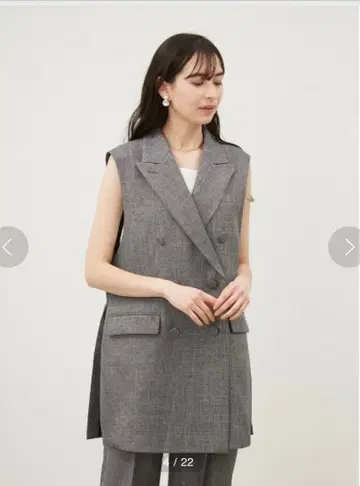 [ Mila Owen ] 사이드 슬릿 테일러드 베스트