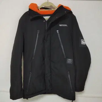 리버설 reversal 다운 마운틴 후드티