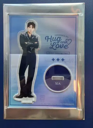 XIA 아크릴 스탠드 Hug and Love