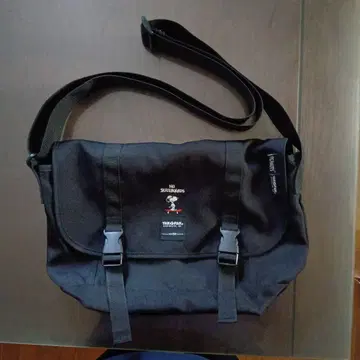 SNOOPY 숄더백 블랙