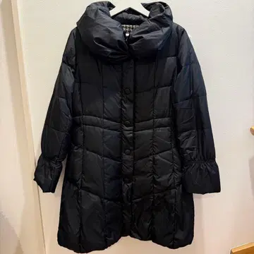 다운 코트 블랙