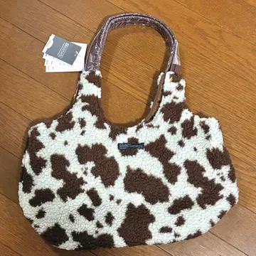 미사용 새상품 루트토트 토트백 LT.데리.라운드.BOA-A