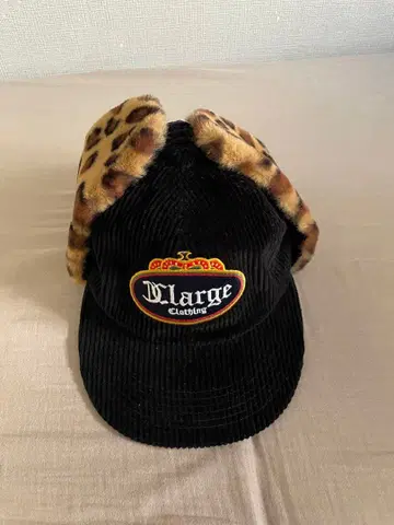 XLARGE 레오파드 무늬 플라이트 캡