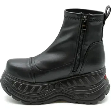 컨디션 최상 YOSUKE 통굽 가죽 부츠 스니커즈 23.5cm 블랙