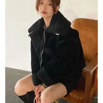 EMODA 블랙 코듀로이 보아 자켓 F 사이즈