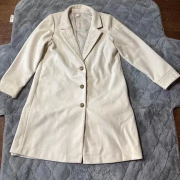 axes femme 크림 롱 코트