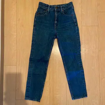 yanuk x 카네코 아야 하이라이즈 슬림 테이퍼드 데님