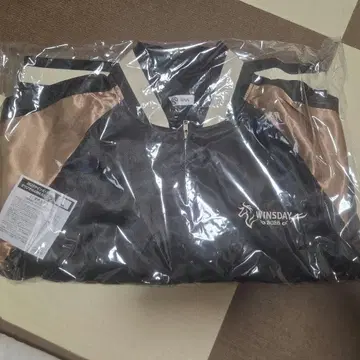 윈즈데이 스카잔 블랙/L 사이즈