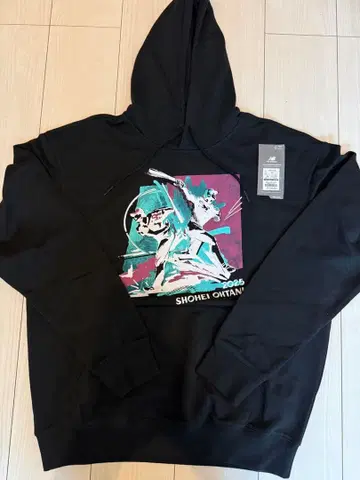 뉴발란스 후드티