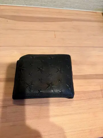 JIMMY CHOO 블랙 이단 접이식 지갑