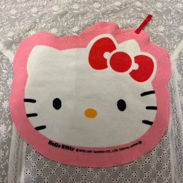 헬로키티 얼굴 모양 타월 핑크