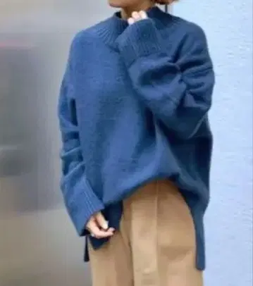 새상품급! 언그리드 하이넥 와이드 볼륨 니트 정가 8800엔 블루