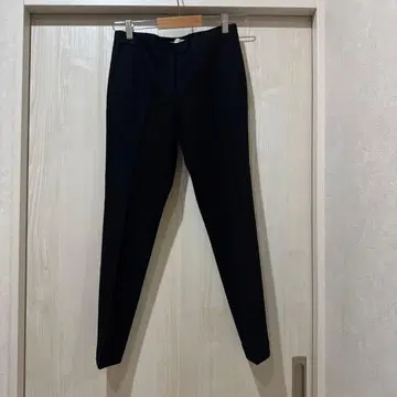 [택 포함 미사용 새상품] 나라 까미체 센터 프레스 테이퍼드 팬츠 블랙