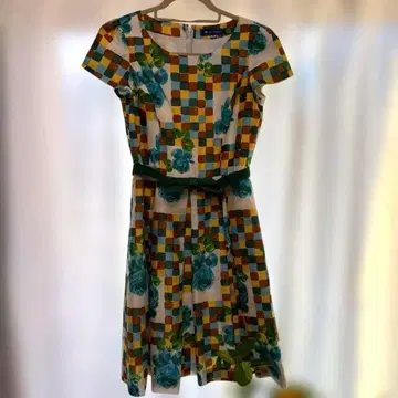 M'S GRACY 꽃무늬 체크 반팔 원피스 38 사이즈