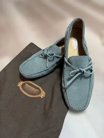 그레이 스웨이드 슬립온