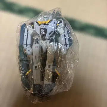 VF-1 발키리 스컬 마크 피규어