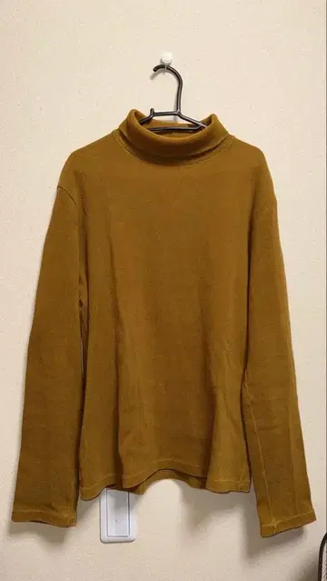 UNITED TOKYO 터틀넥 니트 M