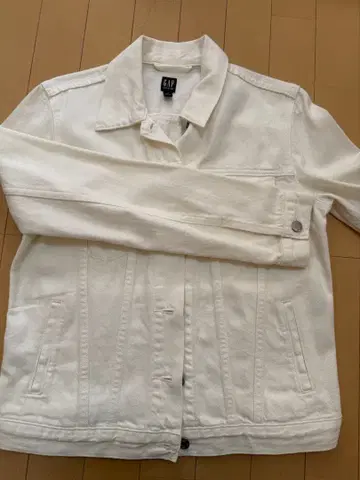 GAP 화이트 데님 자켓