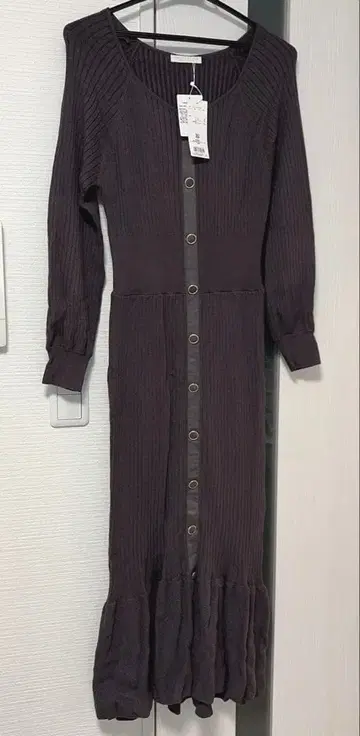 프로포션 니트 밑단 프릴 맥시 원피스