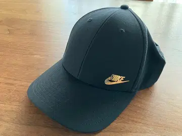 [새상품급] Nike 나이키 블랙 캡 골드 버클 모자