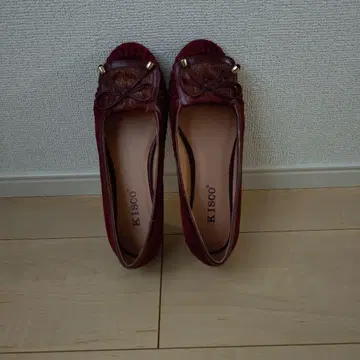 KISCO 리본 포함 플랫슈즈